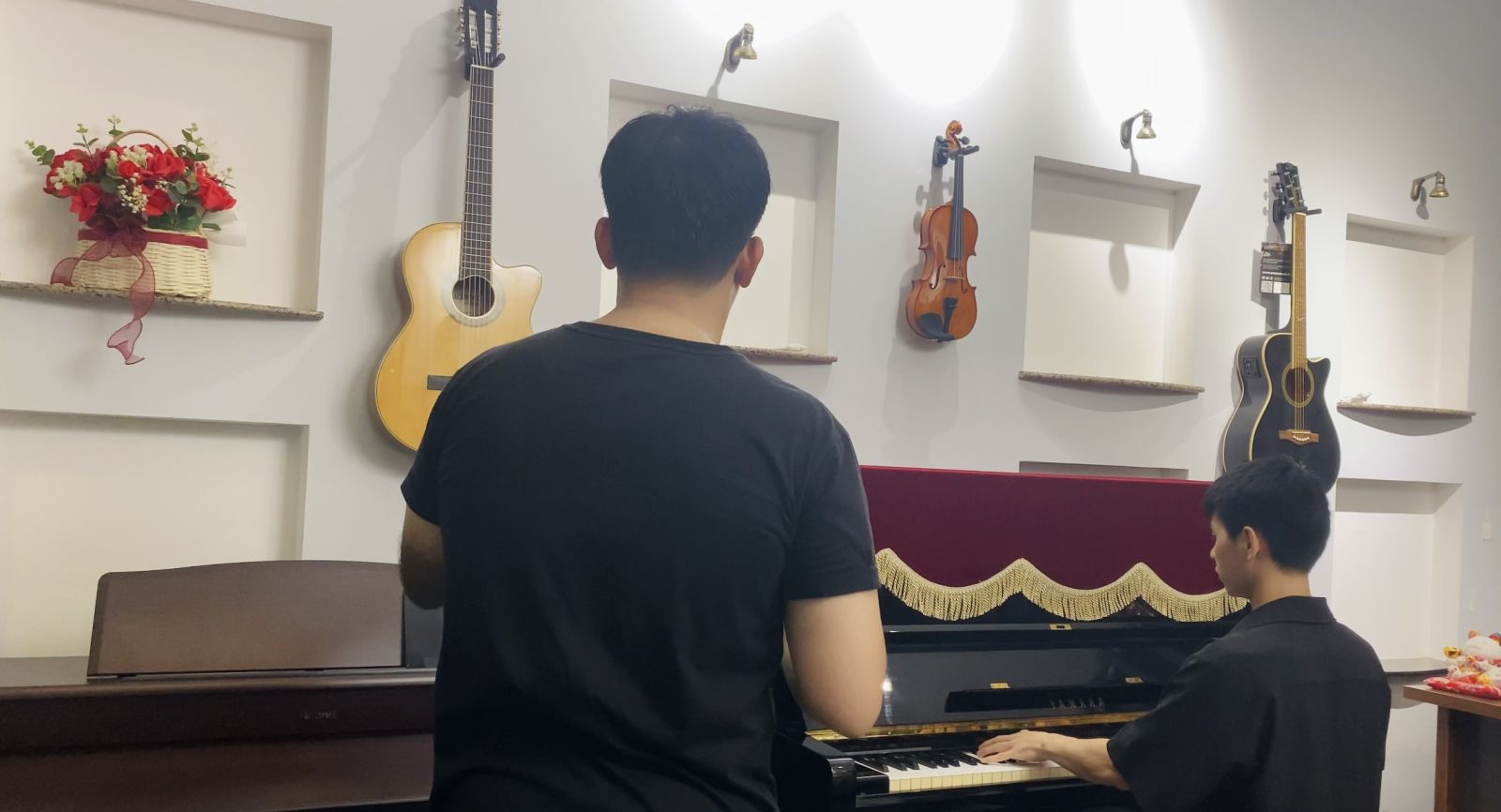 Học Đàn Thử Miễn Phí Tại Quận 7