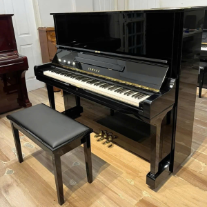 Yamaha U3H